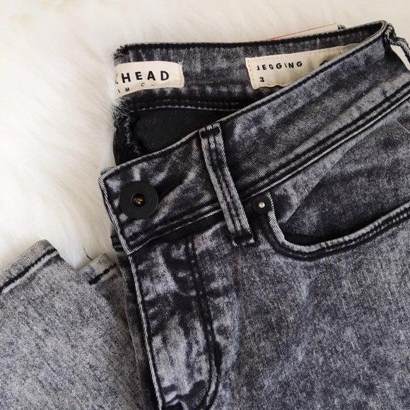 Pacsun Black & Gray Acid Wash Jeggings/Jeans - Picture 2 of 2